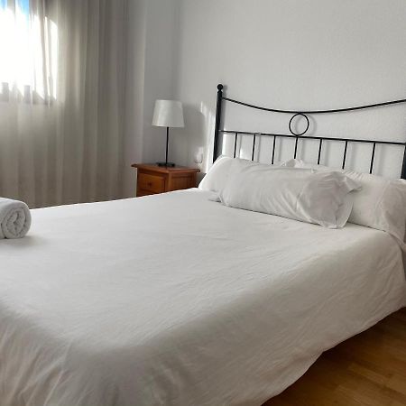 Apartment Madrid Barajas Bagian luar foto
