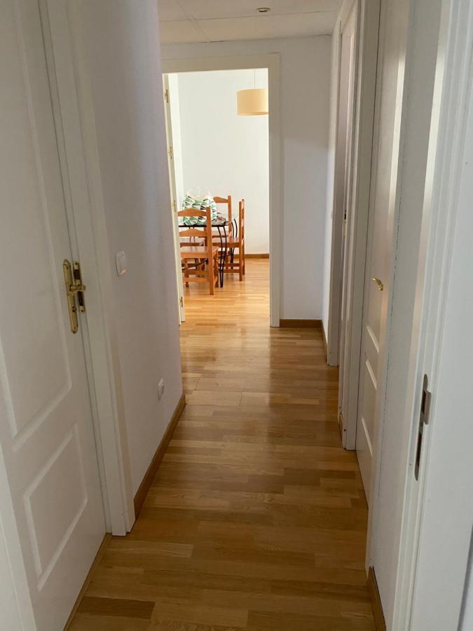 Apartment Madrid Barajas Bagian luar foto